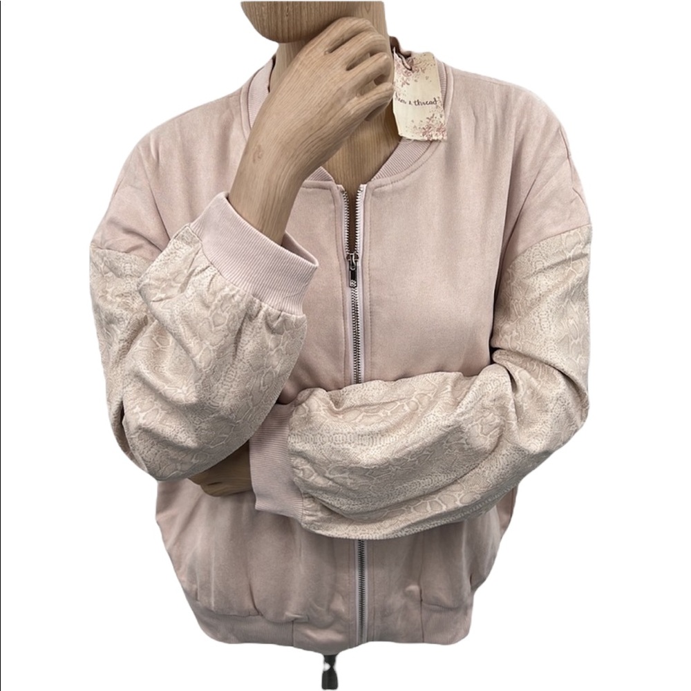 🆕Pink Bomber Jacket Snakeskin Sleeve Print New Blush Hem& Thread-Anthropologie - Picture 3 of 15